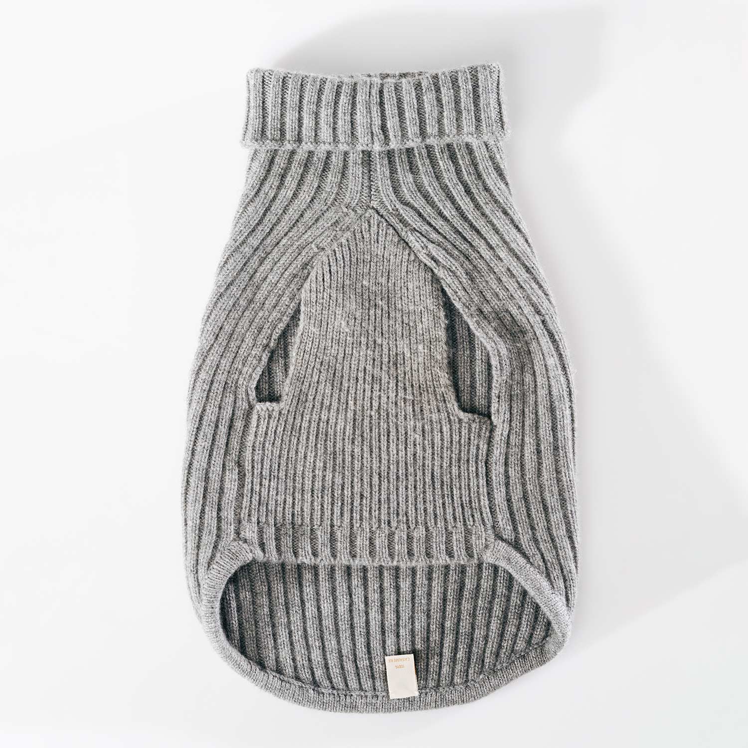 Diamond cable knit-roayla blue-dog sweater – front view